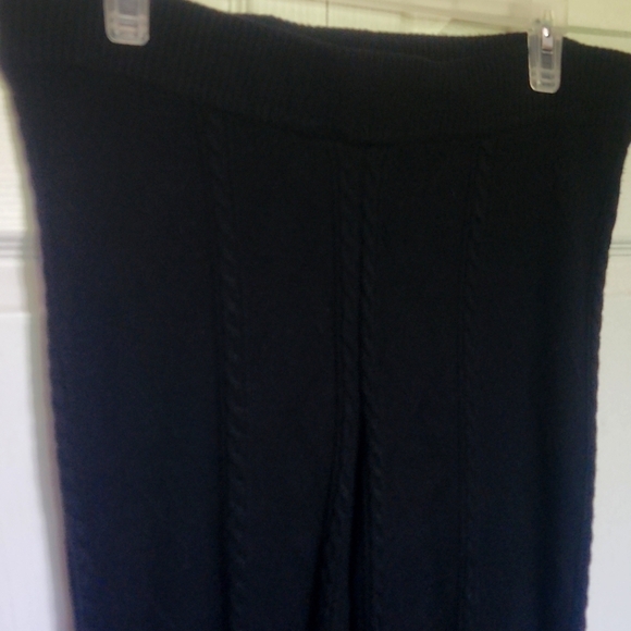 Torrid Full Length Signature Waist Cable Knit Legging - Size 00/1x - Picture 7 of 9